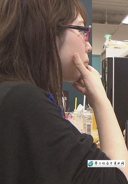 恋爱游戏插画师 恋愛ゲーム イラストレーター的海报