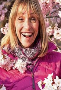 旅行纪录片《日本赏春：樱花盛开时节  Springwatch in Japan Cherry Blossom Time》下载-零三纪录片资源网