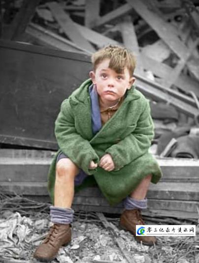 历史纪录片《闪电战下的孩子们 Children of the Blitz》下载-零三纪录片资源网